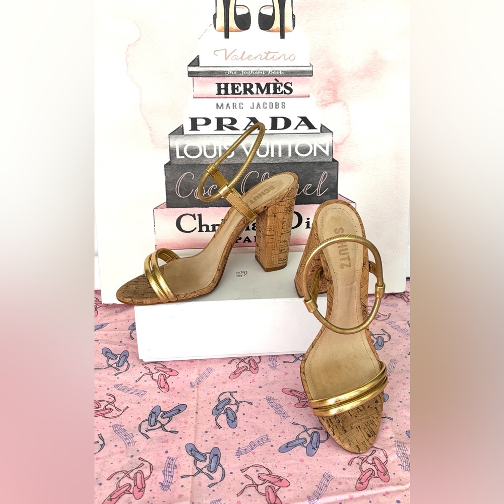 Schutz Gimenez Stretch OT Metallic Gold Sandal Ankle Band Cork Block Heel Sz 8.5